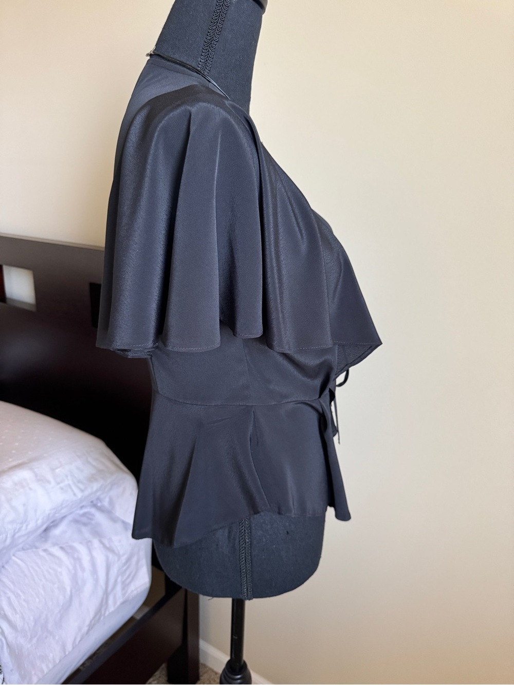 TopShop Black Tie-Front Women's Top - Picture 3 of 8
